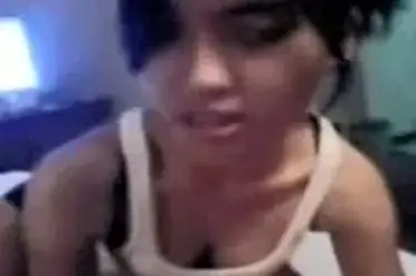 ABG Farhana Cantik Nafsu Ngentot Brutal Keenakan HD